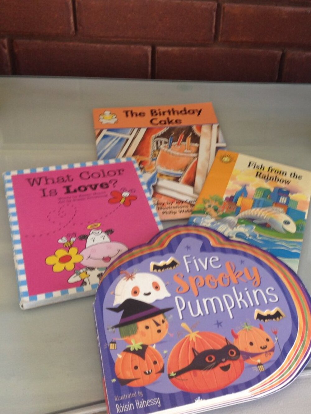 Set of 5 Pre-K thrrough 1st grade Reading Books